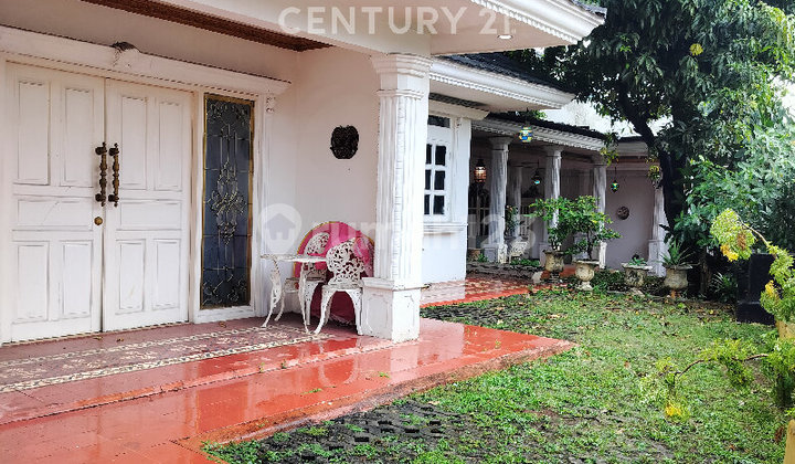 Disewakan Rumah Nyaman Di Jakarta Selatan Disewakan Rumah Nyaman Di Jakarta Selatan