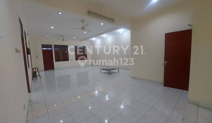 DIJUAL RUMAH  TINGGAL / KANTOR SIAP HUNI  2