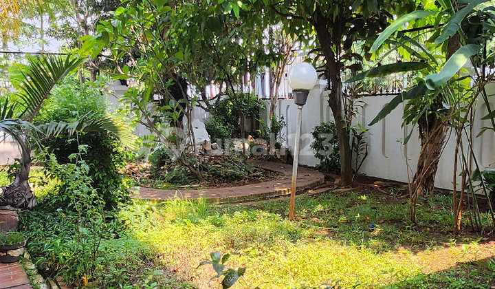 For Sale Fast, Strategic Location in Pejaten For Sale Fast, Strategic Location in Pejaten