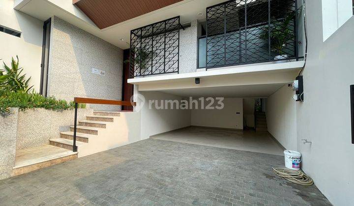 Dijual rumah brandnew minimalis dan modern di kemang, jaksel 2