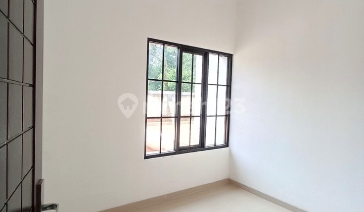 JUAL RUMAH SIAP HUNI CANTIK MINIMALIS LOKASI STRATEGIS 2