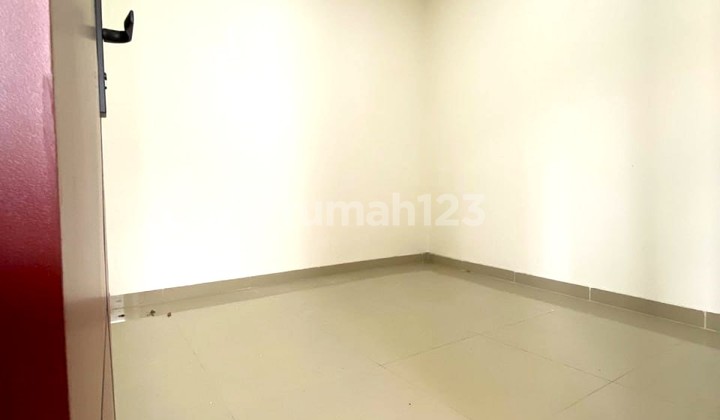 AFFORDABLE READY-TO-OCCUPY HOUSE WITH EASY ACCESS NEAR THE STATION. 2