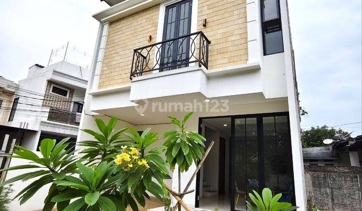 Rumah Megah Lokasi Strategis Harga Minimalis 1