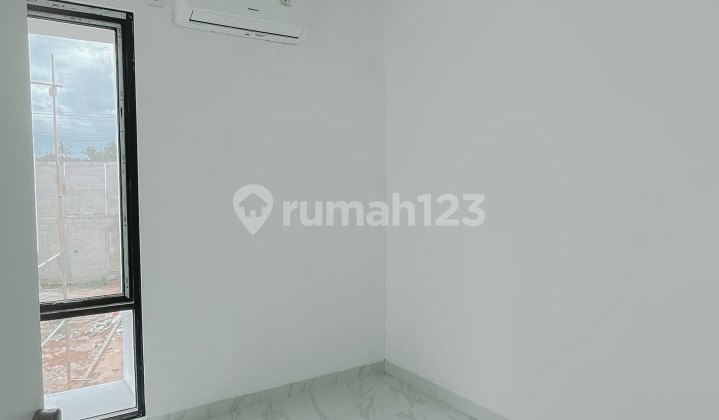 PROMO 2-STORY HOUSE OPTIONS ONLY 500 MILLION