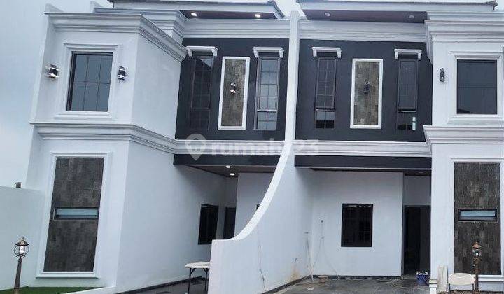 Rumah Mewah 2 Lantai Yang Luas Dan Berkelas 1