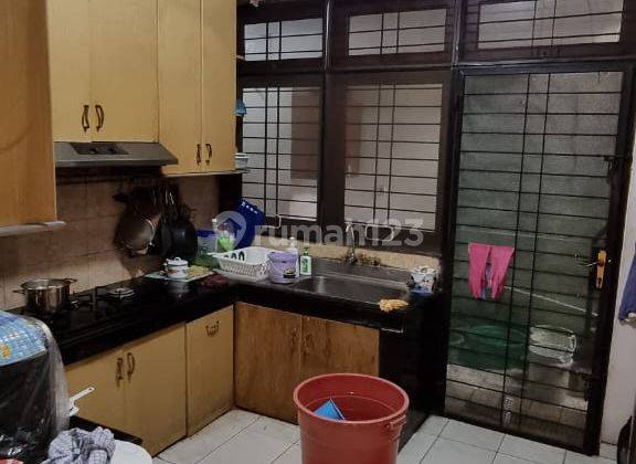 Rumah di Puri Indah Luas 200m2  Cepat 2