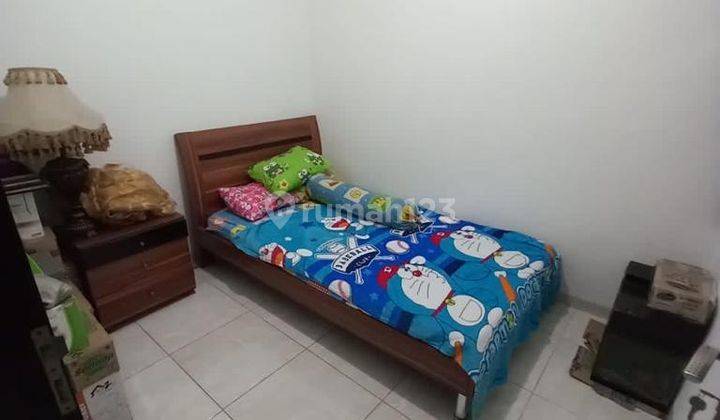 kamar tidur rumah di griya cilodong asri