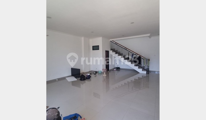 Ruko 3 Lantai Hook di Gang Macan Taman Ratu 4,1M Luas Tanah 125M2 Duri Kepa Kebon Jeruk Jakarta Barat