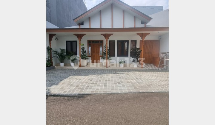 Rumah Kantor Disewakan di Sambas Kebayoran Baru Melawai Jakarta Selatan