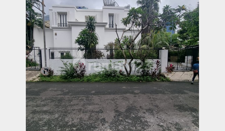 Rumah Premium di Karang Asem Mega Kuningan Setiabudi Jakarta Selatan