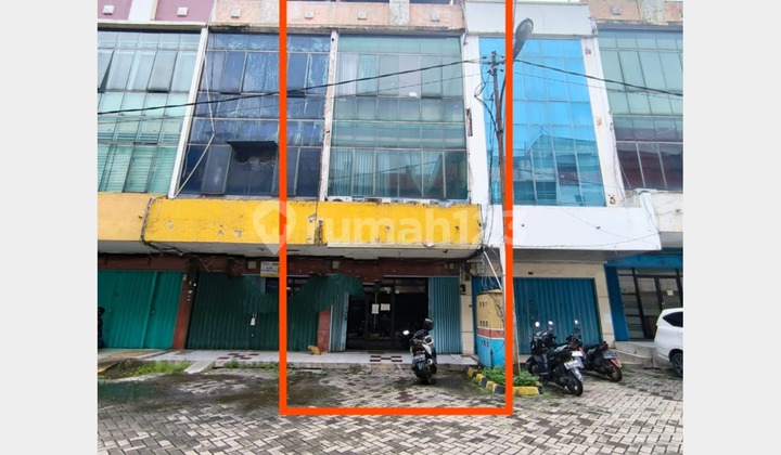 Ruko 3 1/2 lantai di Puri Deltamas bandengan penjaringan pejagalan jakarta utara