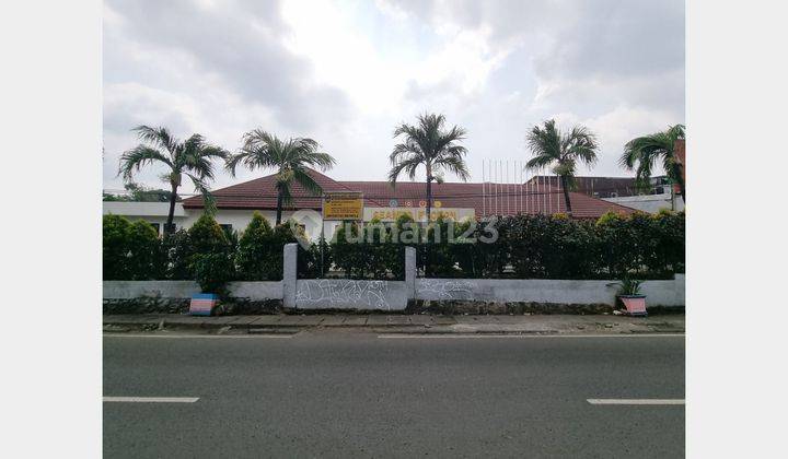 Rumah Minimalis 2 lantai di Utan Kayu gang satu motor jakarta timur 2