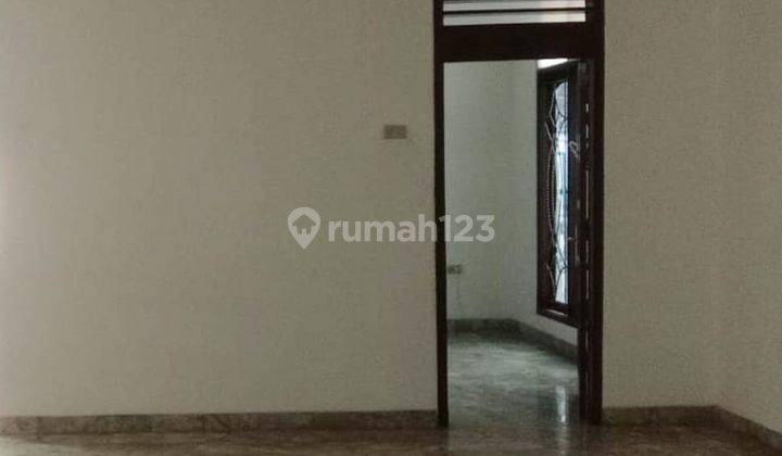 Jual Rumah Rapi Siap Huni 2,5 Lantai di Rawamangun Jakarta Timur 2