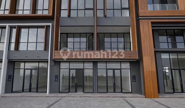 Disewakan Cepat Ruko Baru 3 Lantai Hadap Jalan di West Village BSD Tangerang