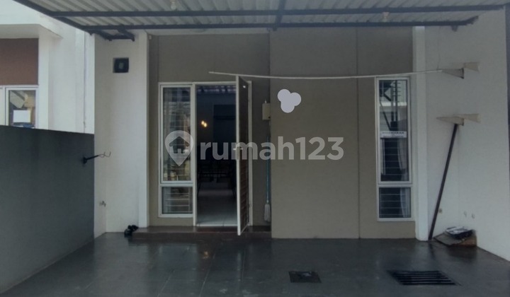 Disewakan Cepat Rumah Semi Furnished Rapi Siap Huni di Navona Village Medang