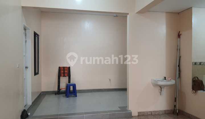 For Rent Fast Newly Renovated Ready-to-Occupy House in Monaco Gading Serpong 2