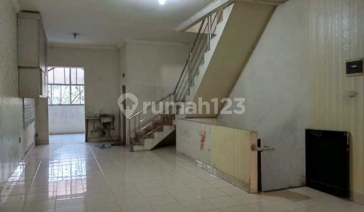 For Rent: Strategic & Busy Shop House Near Metro Permatakarang Tengah Tangerang 2