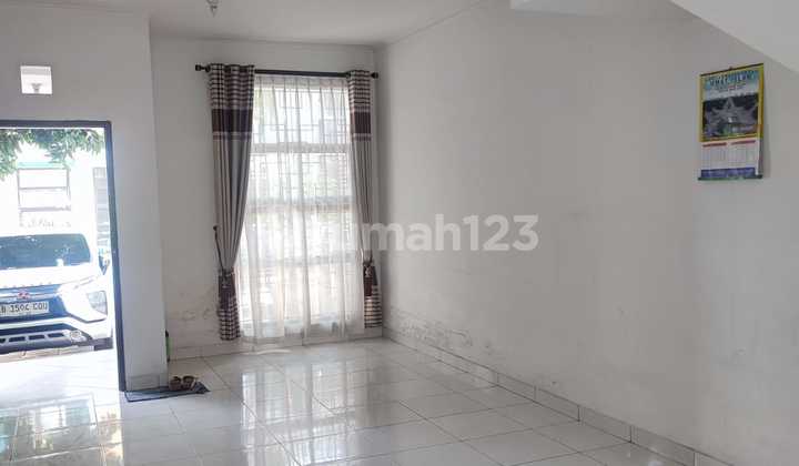 Dijual Rumah 2 Lantai Luas 105 M2 di Cluster Madrid Palem Semi Karawaci 2