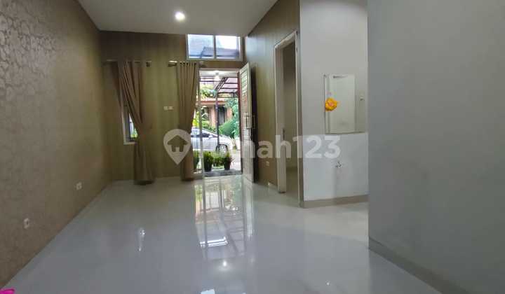 Disewakan Rumah Rapi 1.5 Lantai di Neo Catalonia Nusaloka Bsd 3