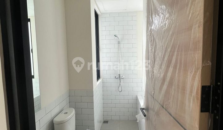 Disewakan Rumah Baru 2lt di Cendana Parc North Residence dekat ke Mall Lippo Karawaci Tangerang 3