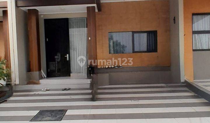 Rumah Dengan Kolam Renang Dijual Di Banjar Wijaya, Tangerang | Terbaru 2023