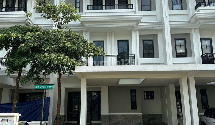 DISEWAKAN CEPAT RUMAH BARU 3 LANTAI RAPI SIAP HUNI DI CLUSTER WINONA ALAM SUTERA 1