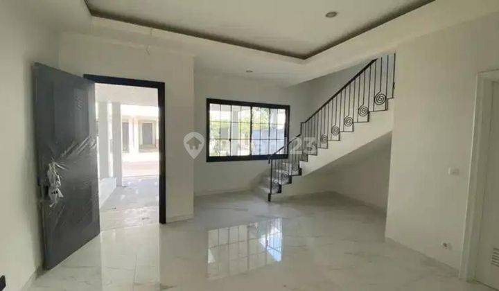 DISEWAKAN CEPAT RUMAH BARU 3 LANTAI DI CLUSTER WINONA ALAM SUTERA 2