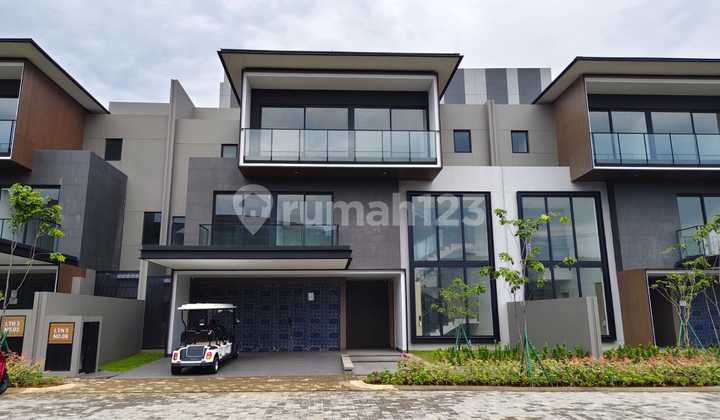 Dijual Rumah Mewah Baru Ada Lift Luas 383 M2 di Layton Navapark BSD City Dijual Rumah Mewah Baru Ada Lift Luas 383 M2 di Layton Navapark BSD City
