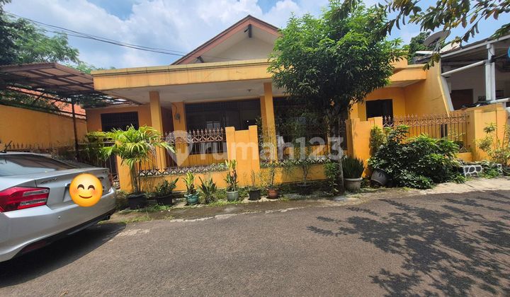 For Sale Very Quickly, Large 375 M2 Boarding House Near Wtc Serpong Mall