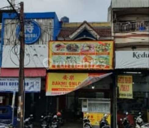 Disewakan Ruko 2,5 Lantai Strategis Ramai di Taman Palem Jakarta Barat