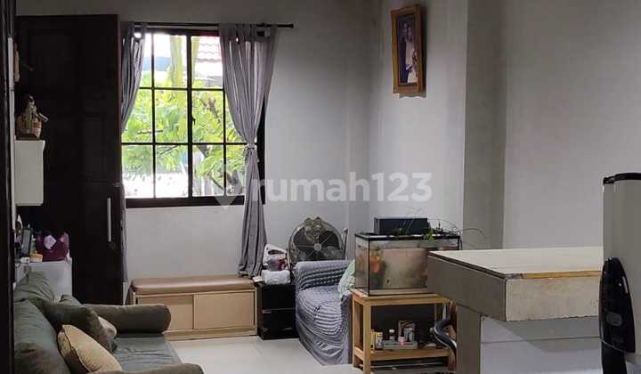 Dijual Cepat Rumah Rapi 2 Lantai di Cluster Eldora Graha Raya 2