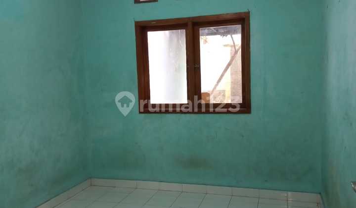 Dijual Rumah Dekat Stasiun Ka di Komplek Kehakiman Tangerang