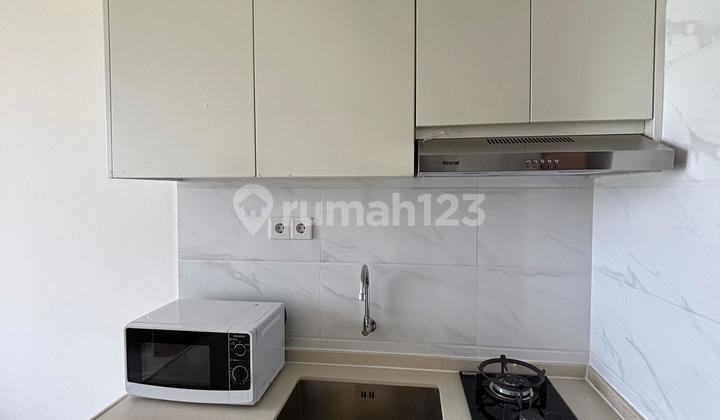 For Rent Fast Skyhouse Apartment BSD Tower Kensington Fully Furnished 1 Bedroom Including IPL and WiFi for One Year