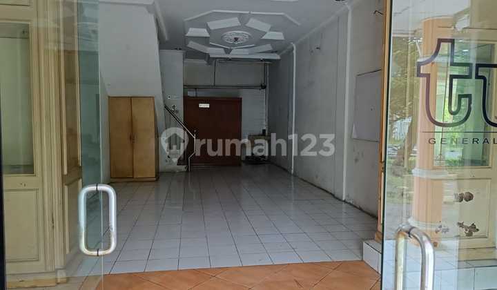 For Rent: Ready-to-Use Shop House on Modernland Boulevard Road, Tangerang 2