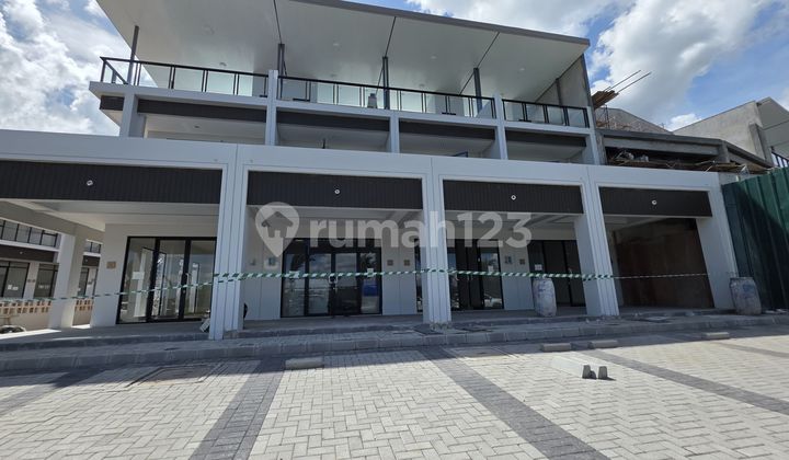 Disewakan Ruko Gandeng Hadap Jalan & Danau di Sorrento East Gading Serpong