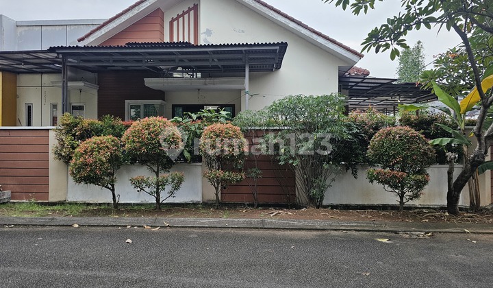 DIJUAL RUMAH BAGUS POSISI HOEK DI GRIYA SUTERA  ALAM SUTERA