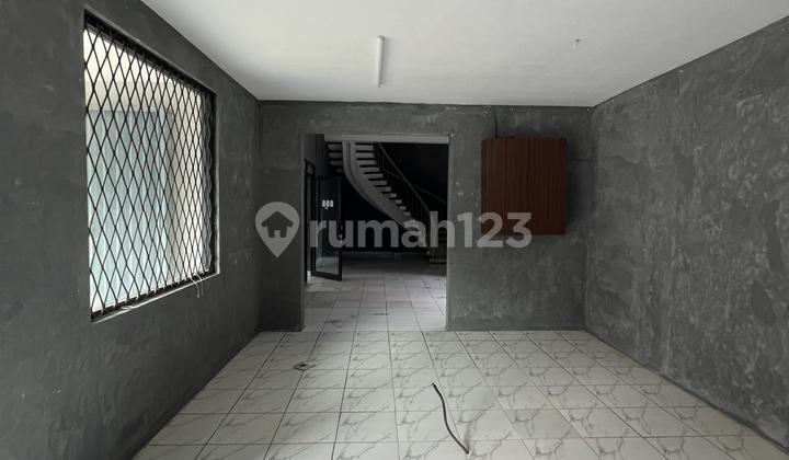 For Rent 324 SQM Spacious House on Alaydrus Raya Street, Petojo, Central Jakarta 2