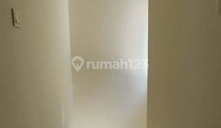 Disewakan Cepat Rumah Rapi Kamar 3 di Cluster Monaco Gading Serpong 2