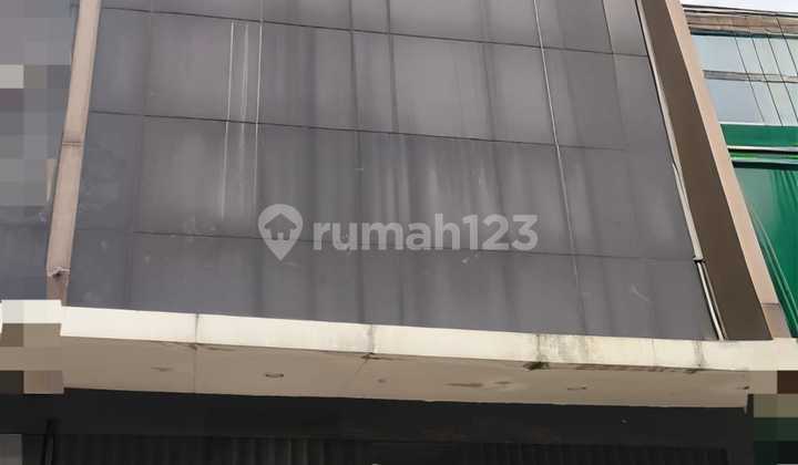 Disewakan Cepat Ruko Siap Pakai 3 Lantai di Jalur Sutera Raya Alam Sutera Disewakan Cepat Ruko Siap Pakai 3 Lantai di Jalur Sutera Raya Alam Sutera