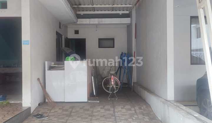 Dijual Rumah 2 Lantai Luas 105 M2 di Cluster Madrid Palem Semi Karawaci 2