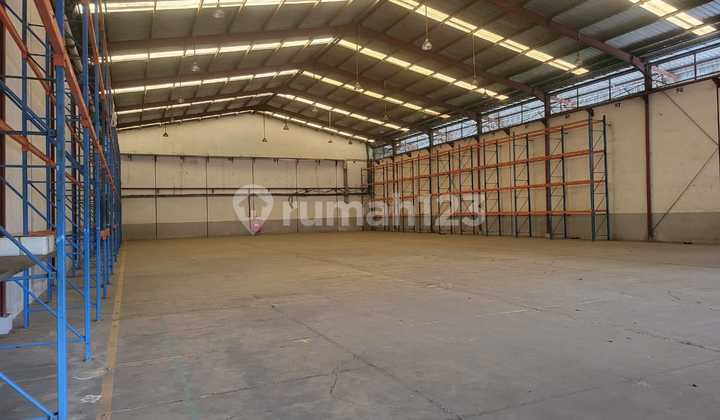For Rent Warehouse with Loading Dock, Generator, Hydrant, Turbine Ventilator