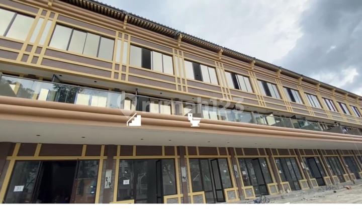 For Rent Cheap Brand New Row House Adjacent to Korean Town Green Lake City West Jakarta For Rent Cheap Brand New Row House Adjacent to Korean Town Green Lake City West Jakarta