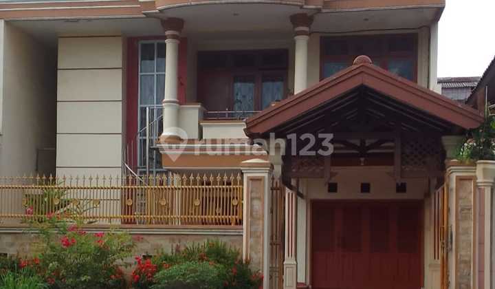 Dijual Cepat Bu Rumah Rapi Semi Furnished di Boulevard Banjar Wijaya