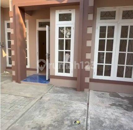 Disewa Murah Rumah 1.5 Lantai Full Di Cluster Nusantara Banjar Wijaya 1