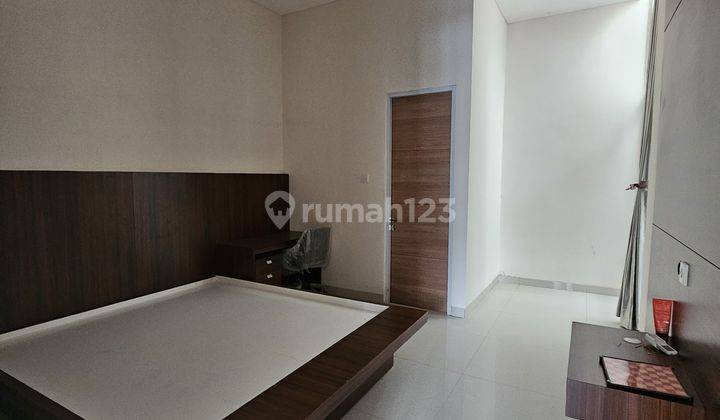 Dijual Cepat Rumah Siap Huni 2.5 Lantai Di Flamboyan Alam Sutera 2