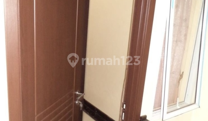 For Sale: 8-Room Boarding House Fully Furnished, Sector 8B Gading Serpong 2