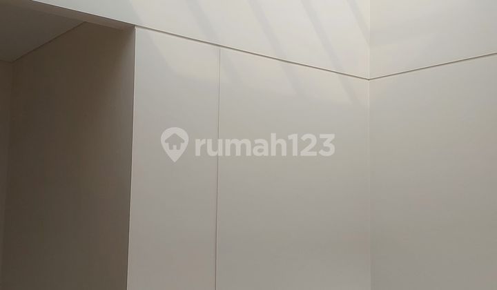 Dijual Cepat Rumah Mozart 2 Lantai Split Level Full Marmer Di Gading Serpong 2