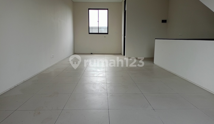 For Rent New Shop Building Jalan Besar Kota Baru Parahyangan, West Bandung 2