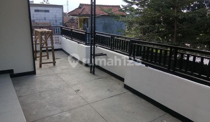Jual Cepat Rumah Sudut 2 Lantai SHM, Taman Raflesia 2