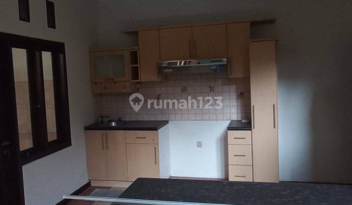 Dijual Rumah Asri 2 Lantai Area Antapani 2